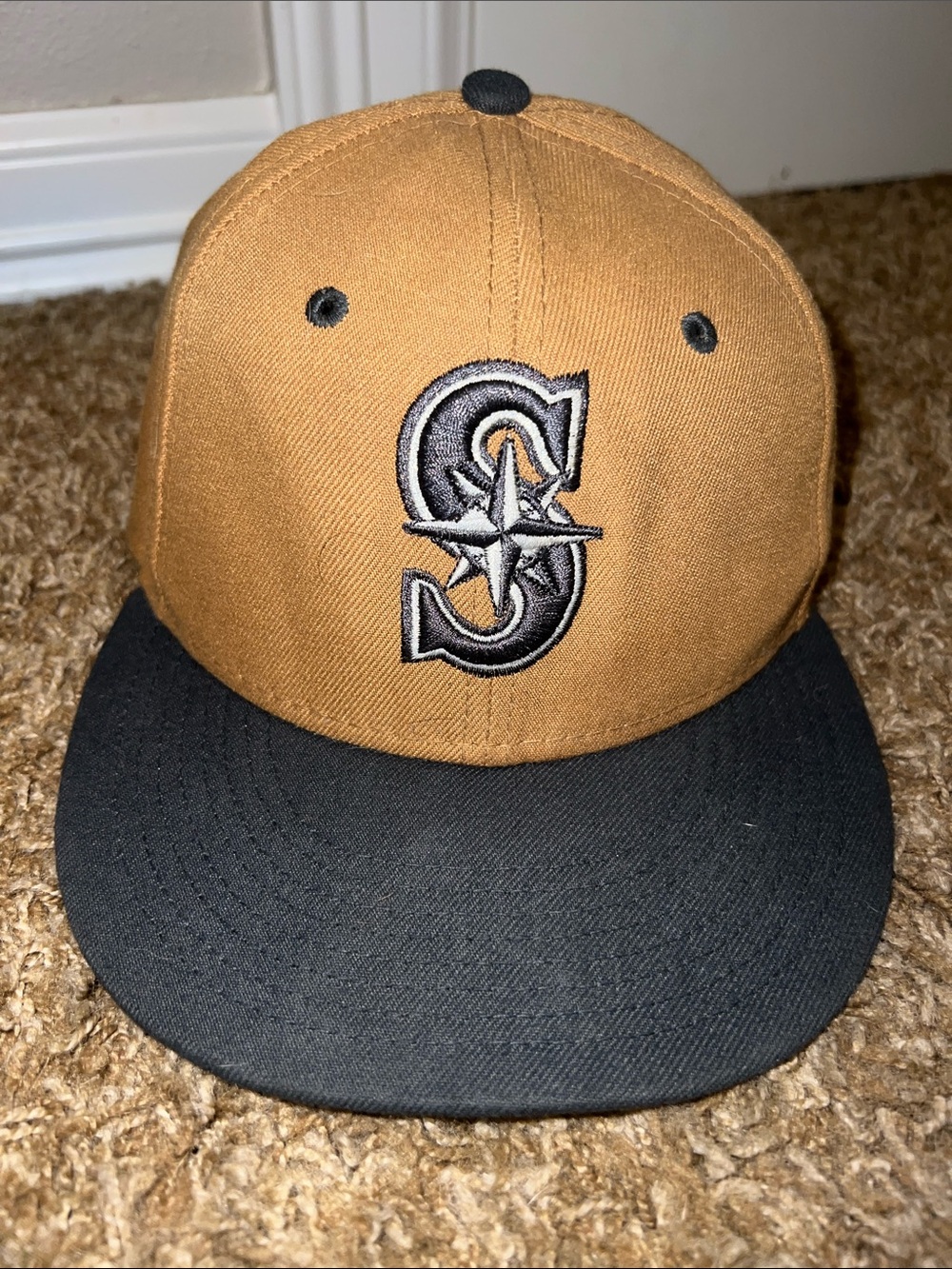 Seattle Mariners New Era 59Fifty Two-Tone Logo Baseball Cap - Brown/Black